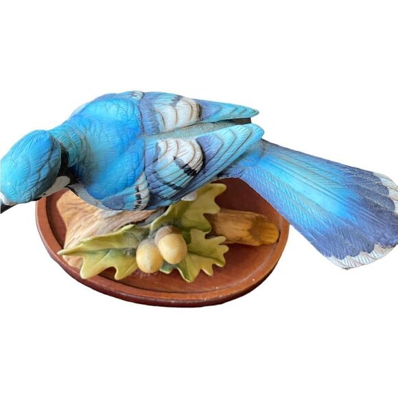 Vintage Andrea By Sadek Blue Jay Porcelain Figurine with Wood Base - Picture 6 of 7